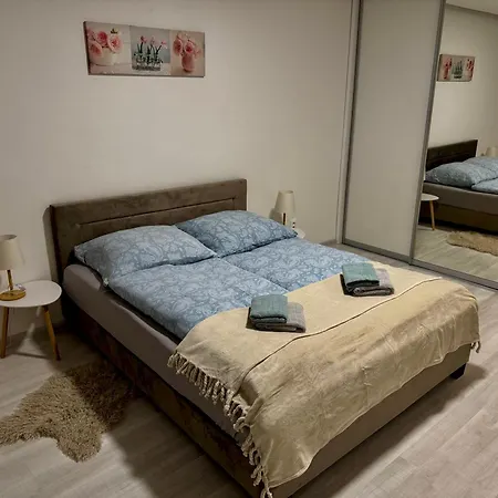 Mk Poliklinika Apartman