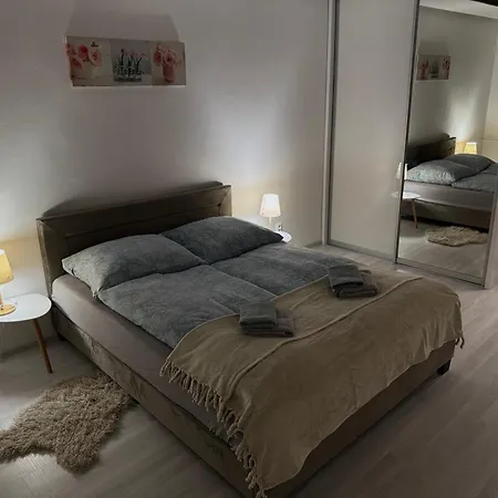 Mk Poliklinika Apartment